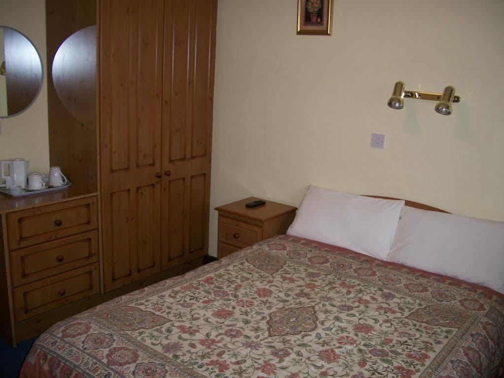 Seashore Lodge Guesthouse Голвей Екстер'єр фото
